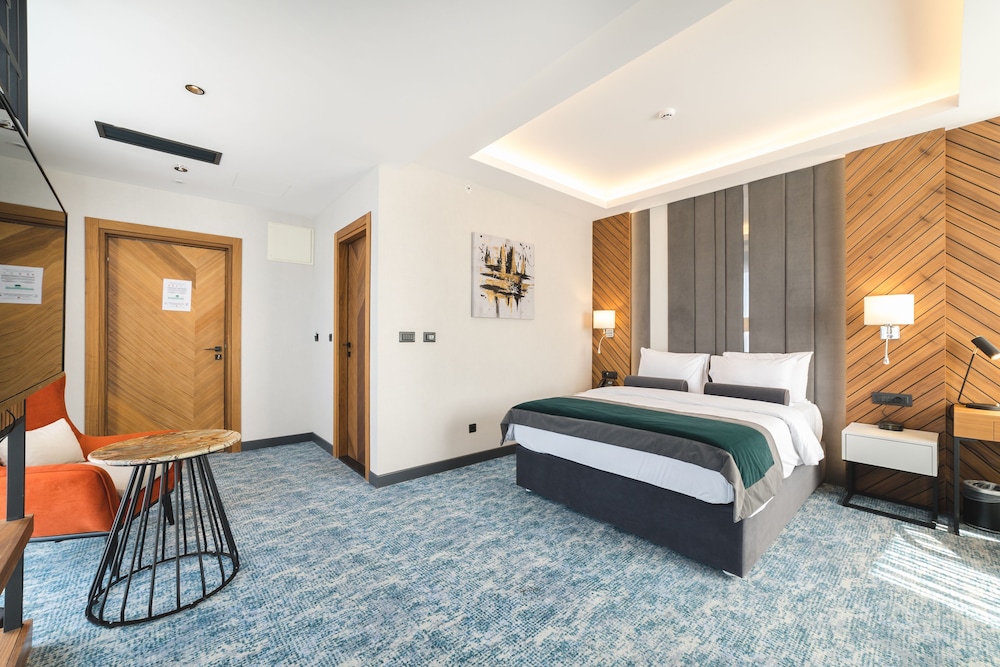Bristol Hotel Podgorica 21/62