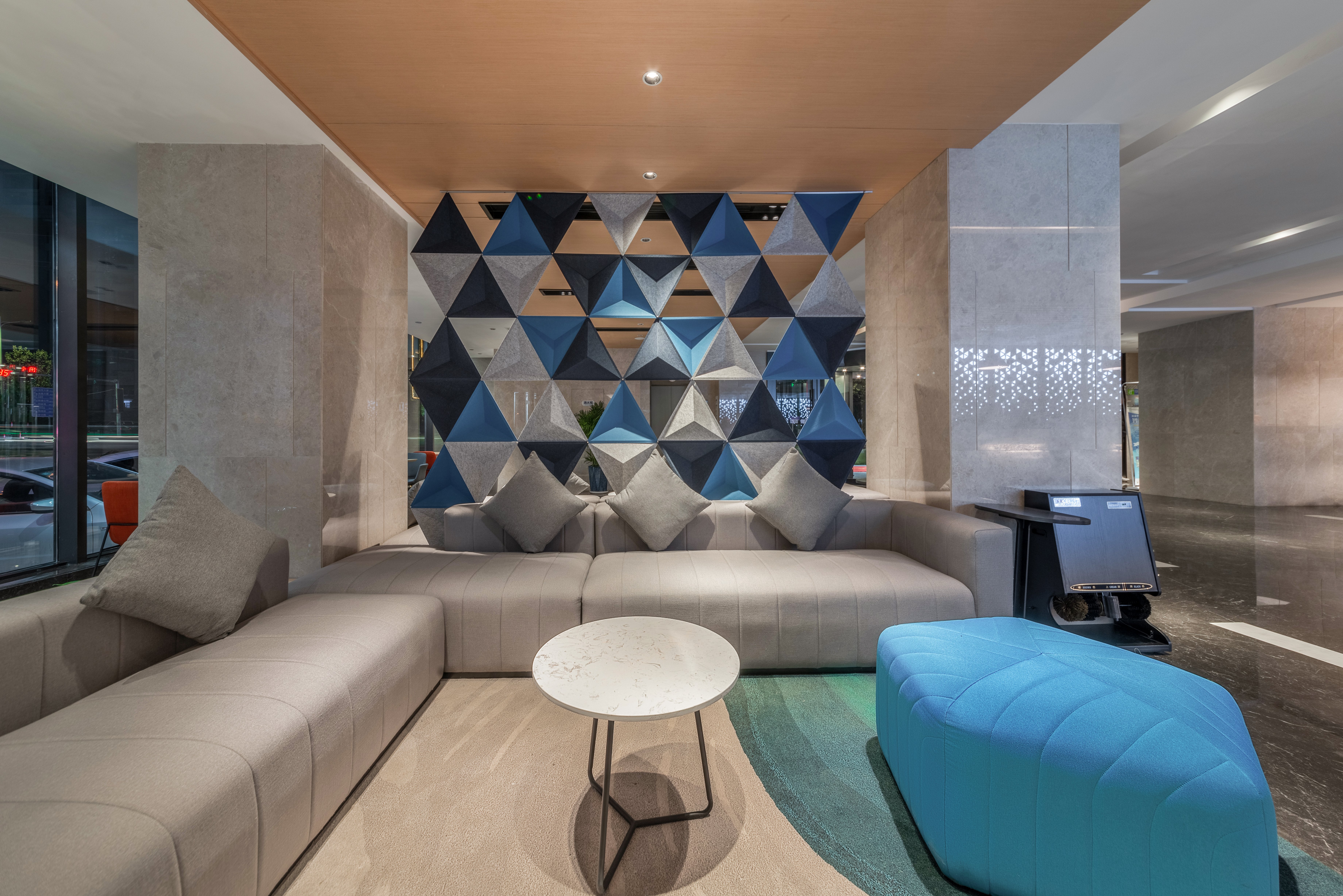 Holiday Inn Express Yangquan City Center 36/53