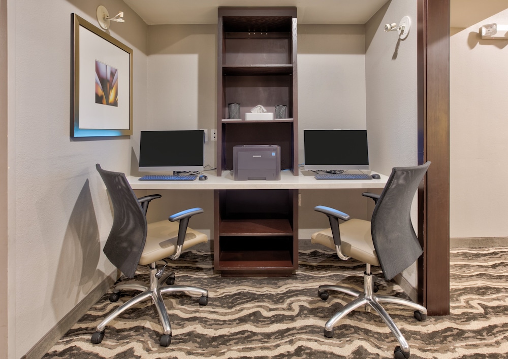Staybridge Suites Plano - Richardson Area 61/70
