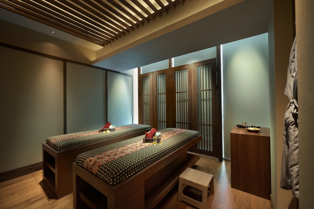 Vasa Hotel Surabaya 48/84