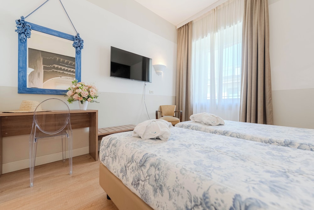 ECONOMY, DOUBLE BED