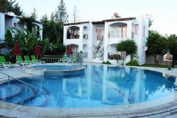 Villa Nergis Apartments 6/23