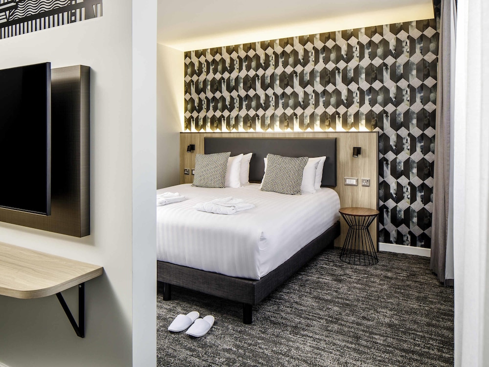 Mercure Newport 16/50
