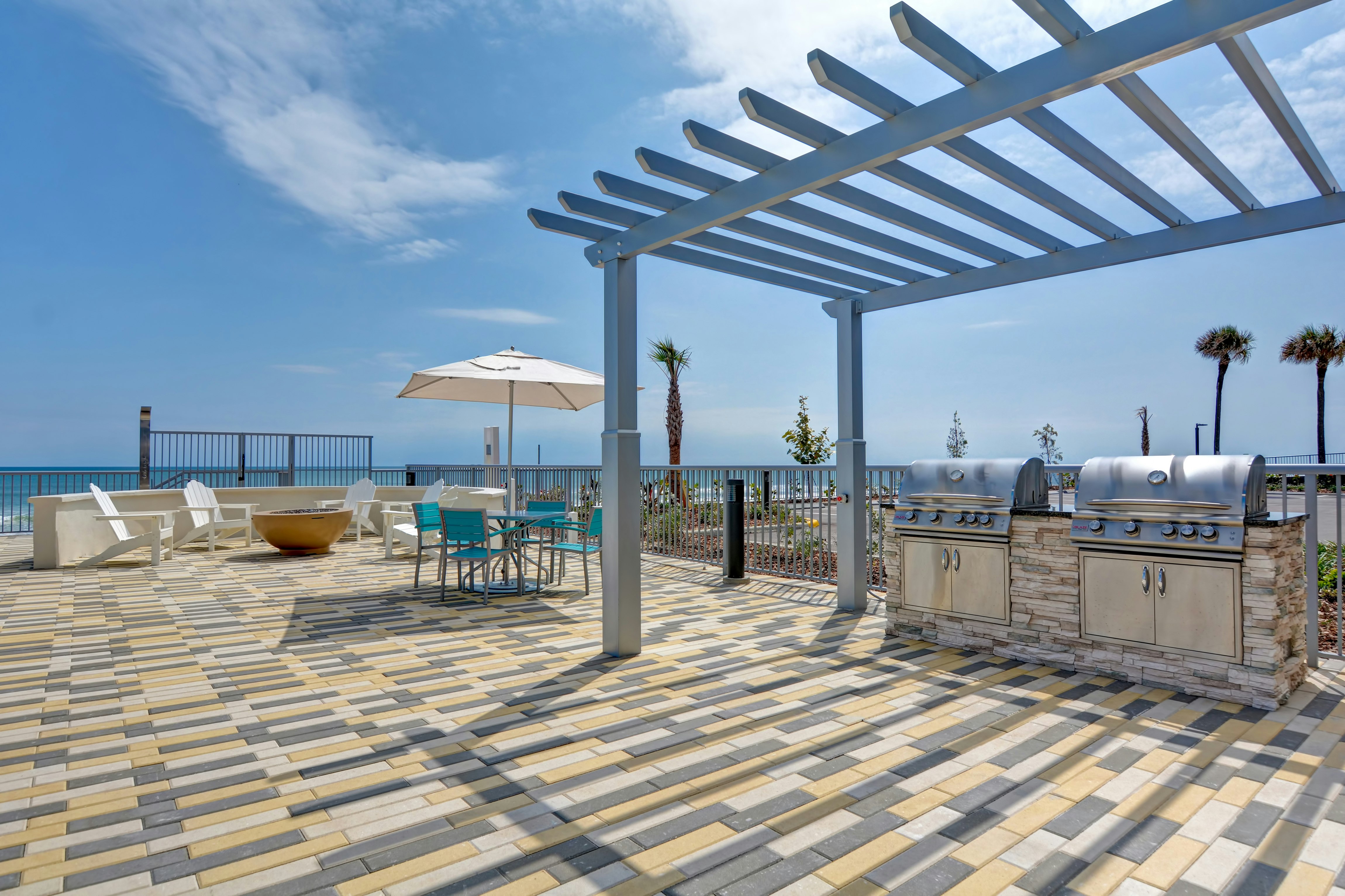 Home2 Suites by Hilton Ormond Beach Oceanfront 34/36