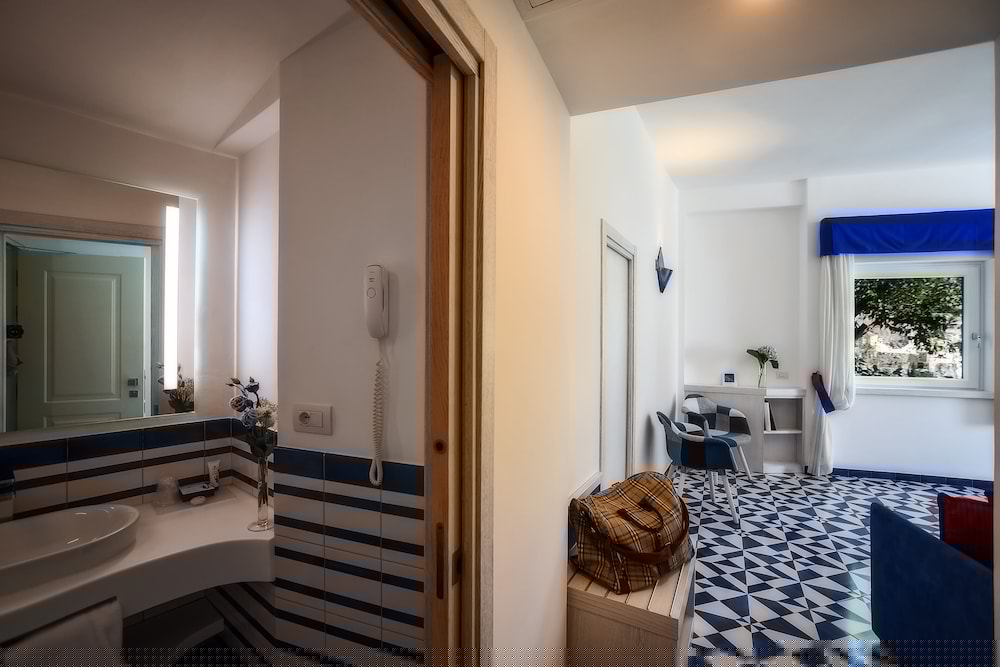 Miramalfi Hotel 32/85