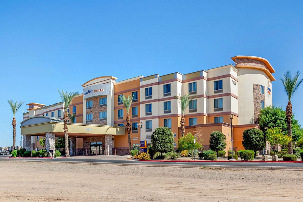 Comfort Suites Glendale State Farm Stadium Area 2/45