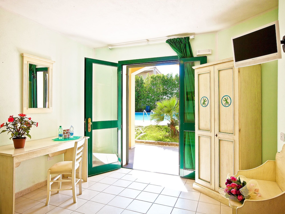 Hotel Ariadimari 36/50
