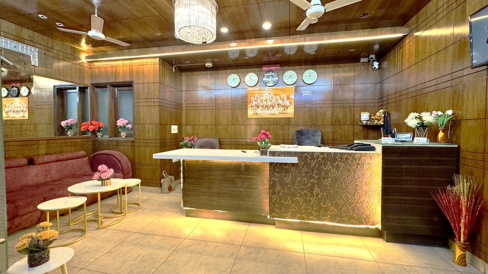 Jashns Inn 3/33