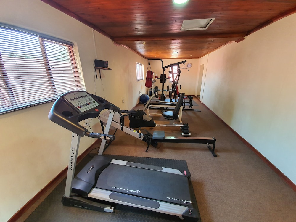 Mannah Guest Lodge 20/50