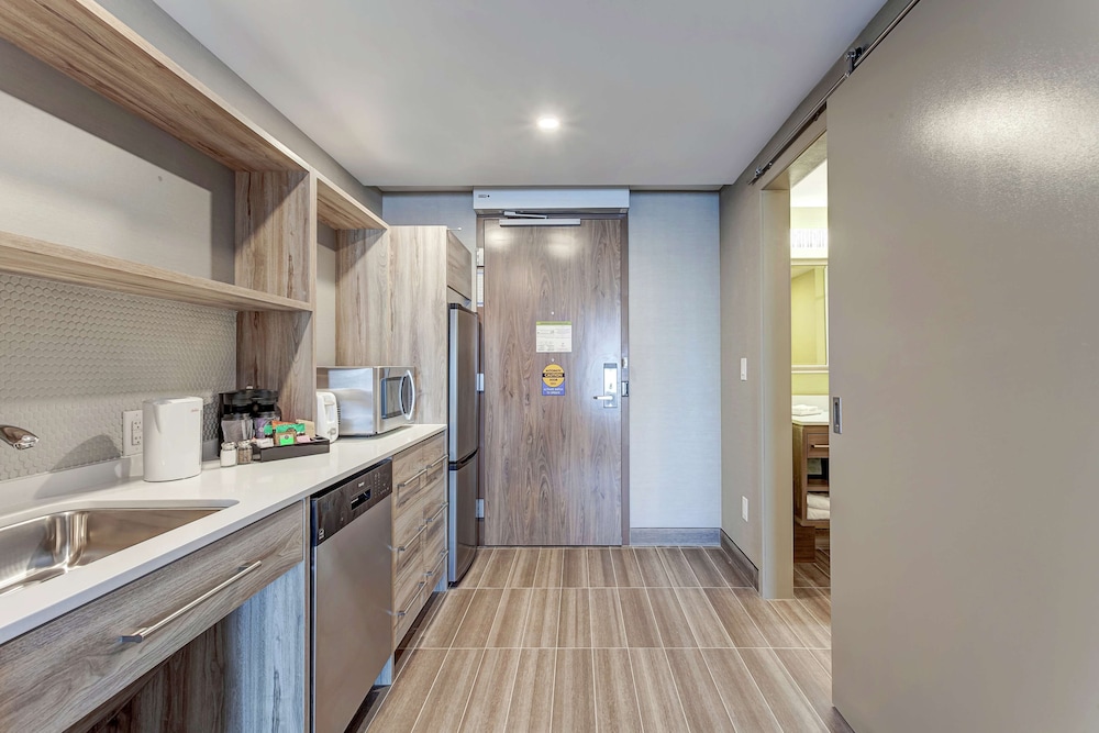 Home2 Suites By Hilton Toronto/Brampton On 21/74