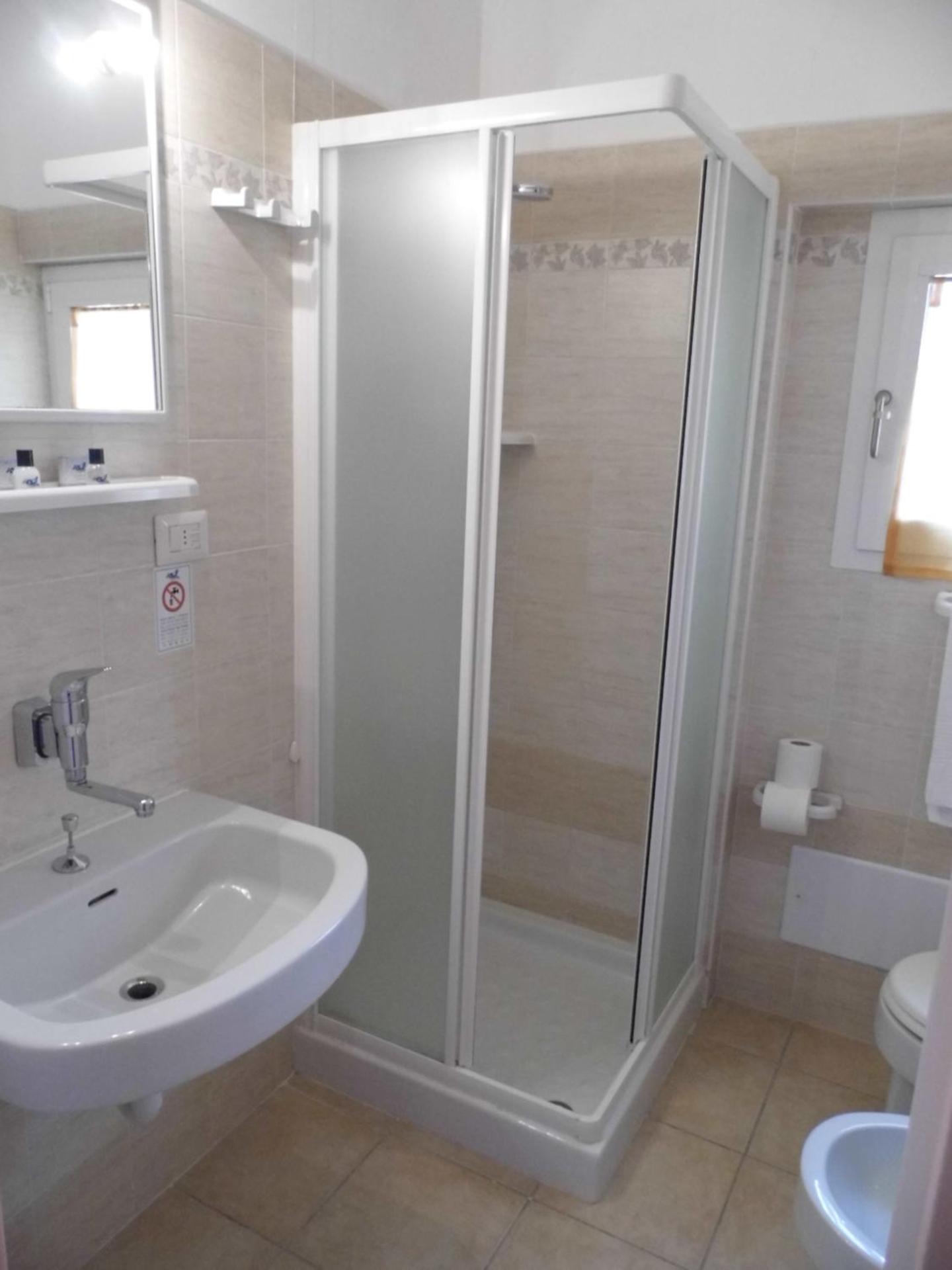 2 Bedrooms, Apartment
