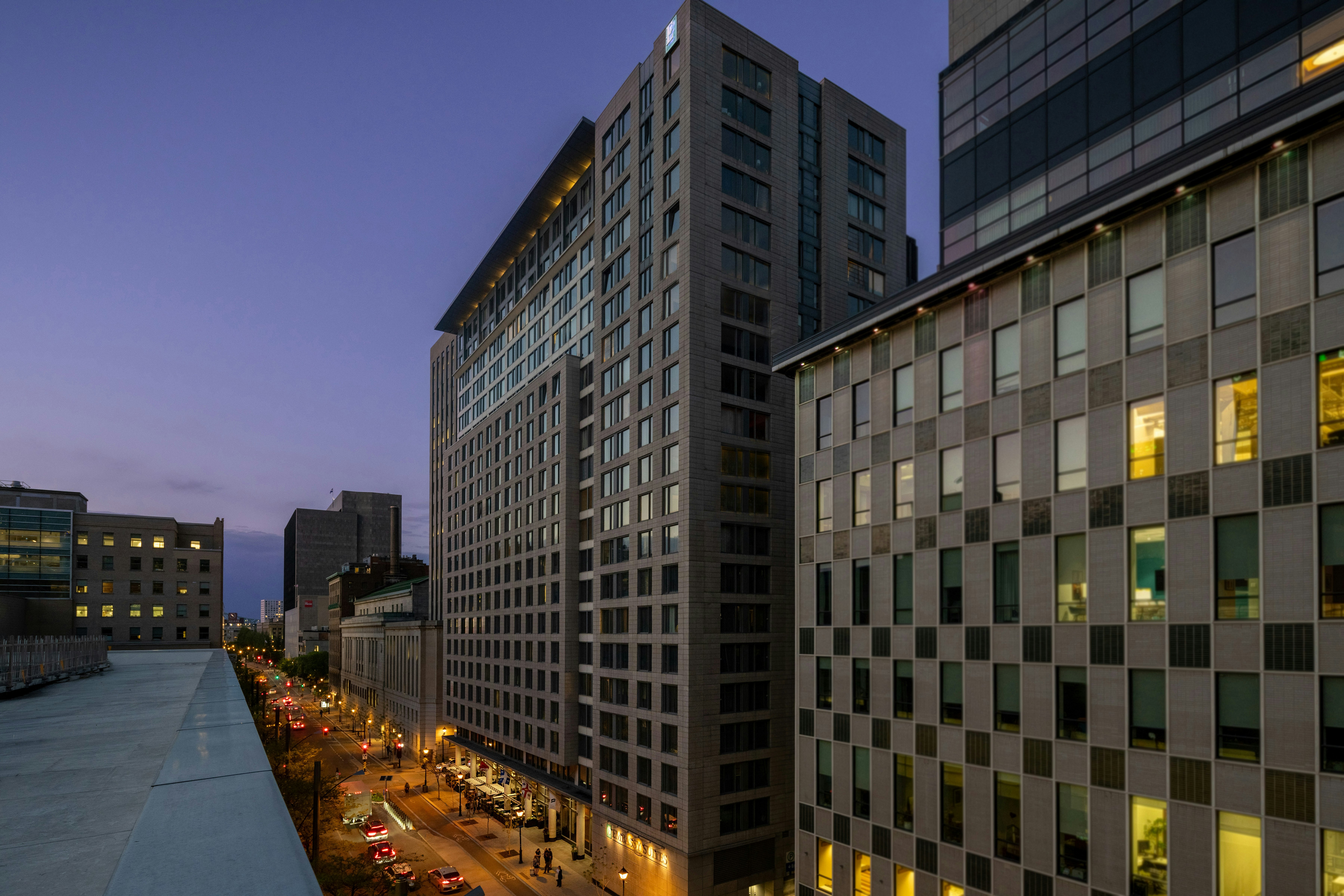 Embassy Suites By Hilton Montreal 10/81