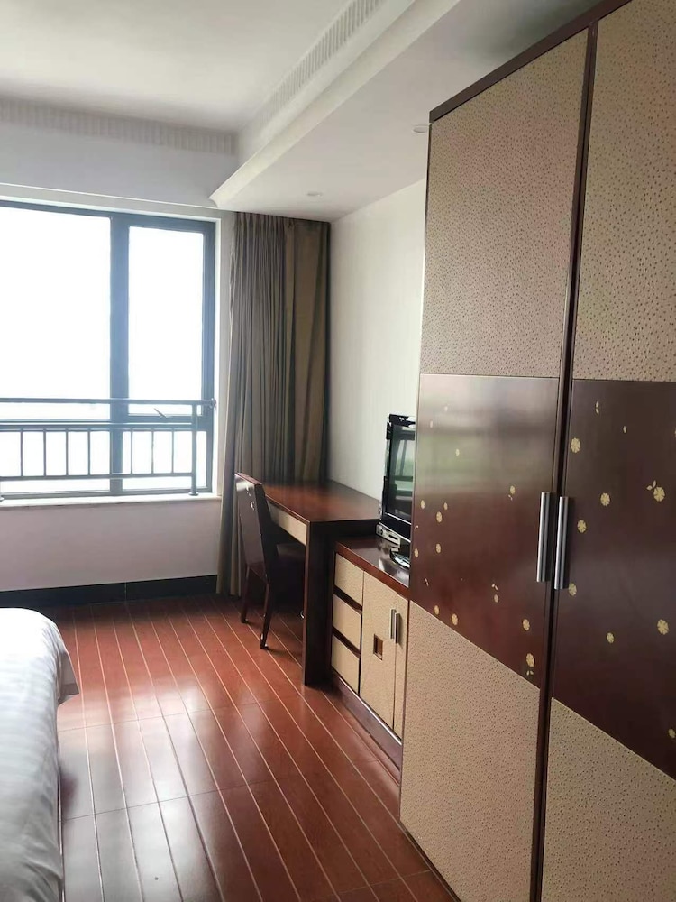 Shanghai ZiYuan Service Apartment 26/61