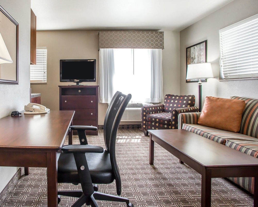 MainStay Suites St. Robert - Fort Leonard Wood 37/61