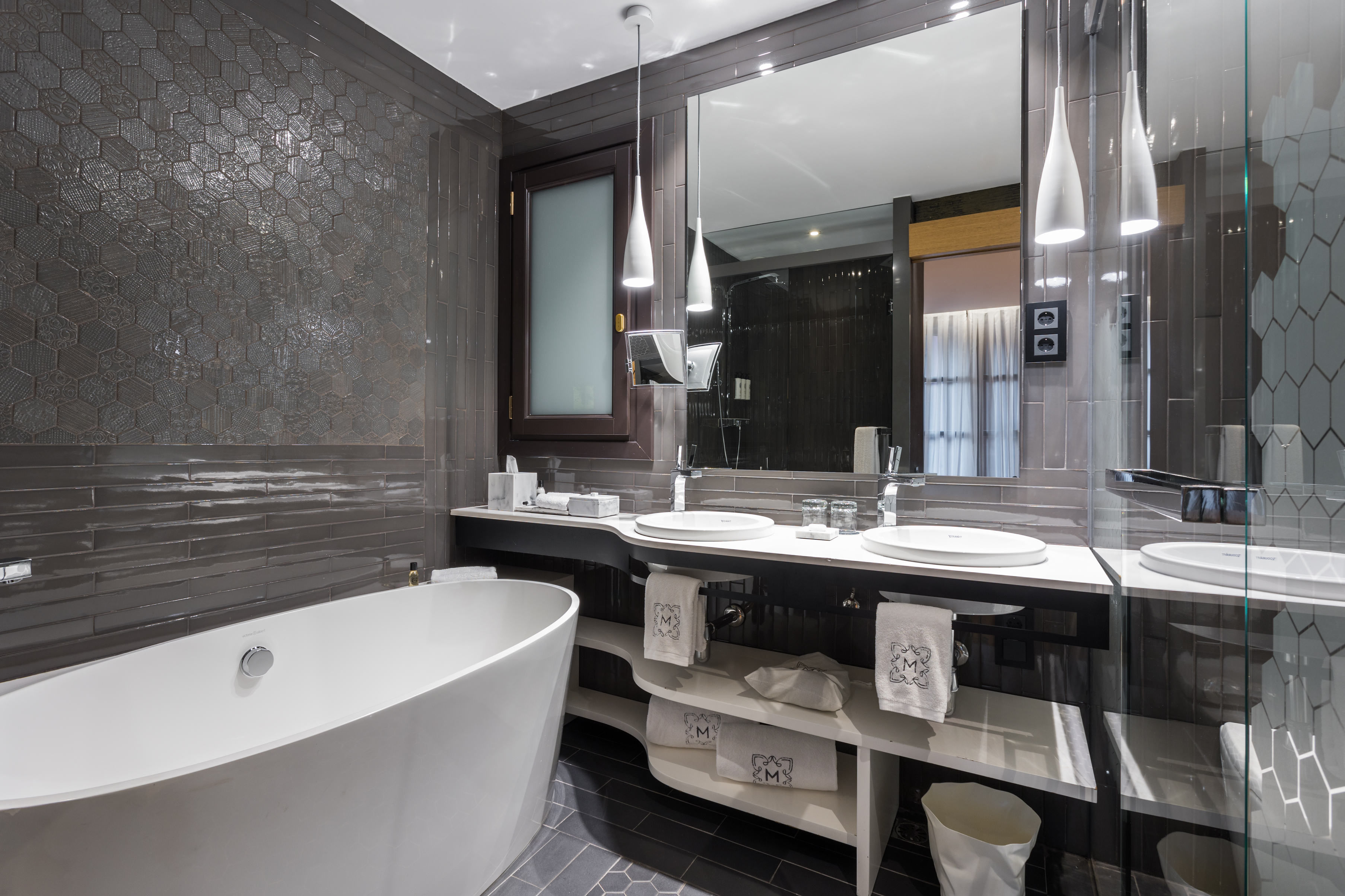 جناح مفرد بشرفة، Monument Hotel 4/4
