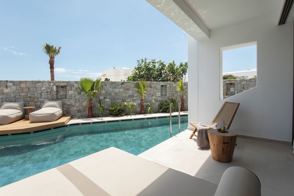 Nuca Mykonos 20/48