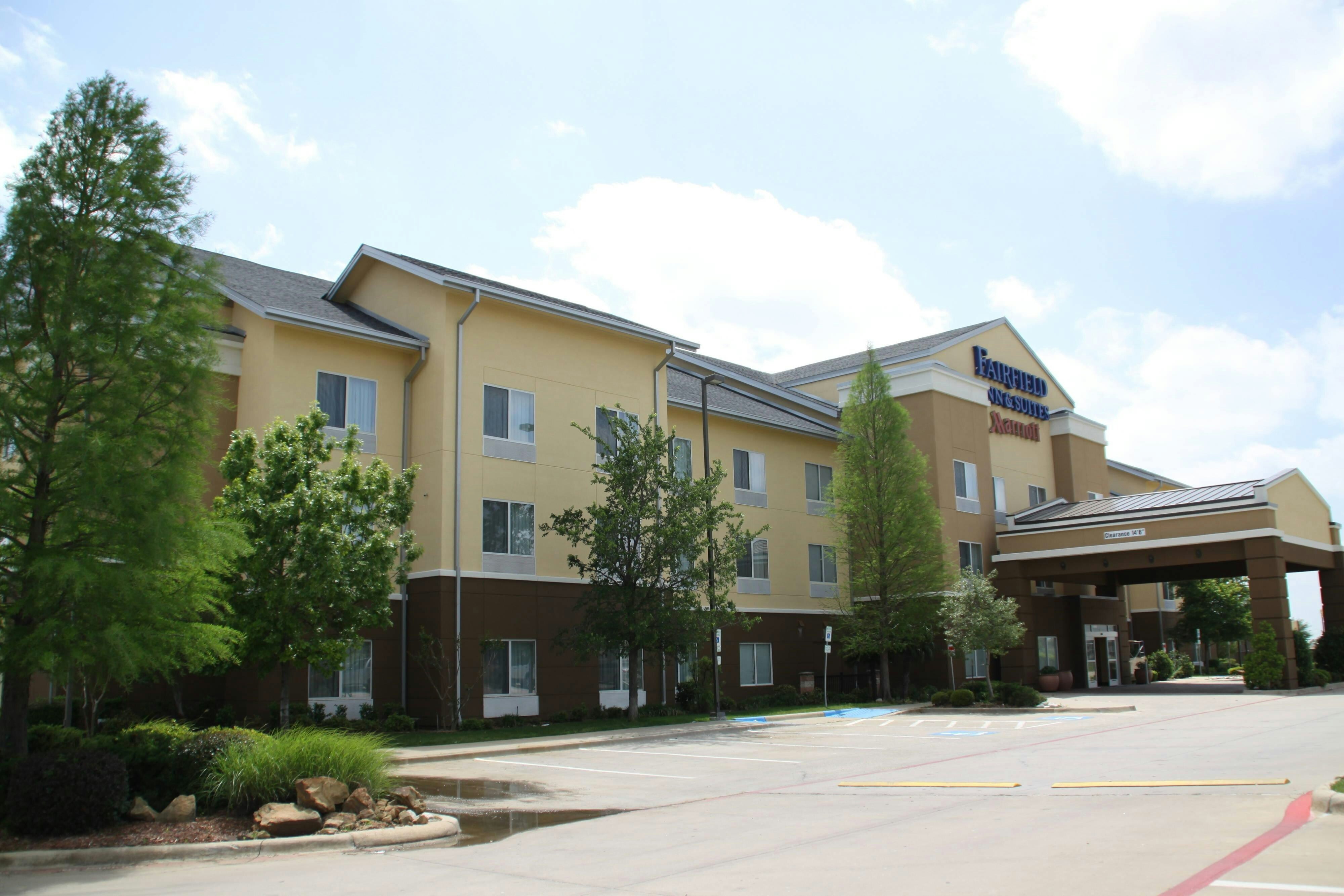 Fairfield Inn Suites Denton 2/21