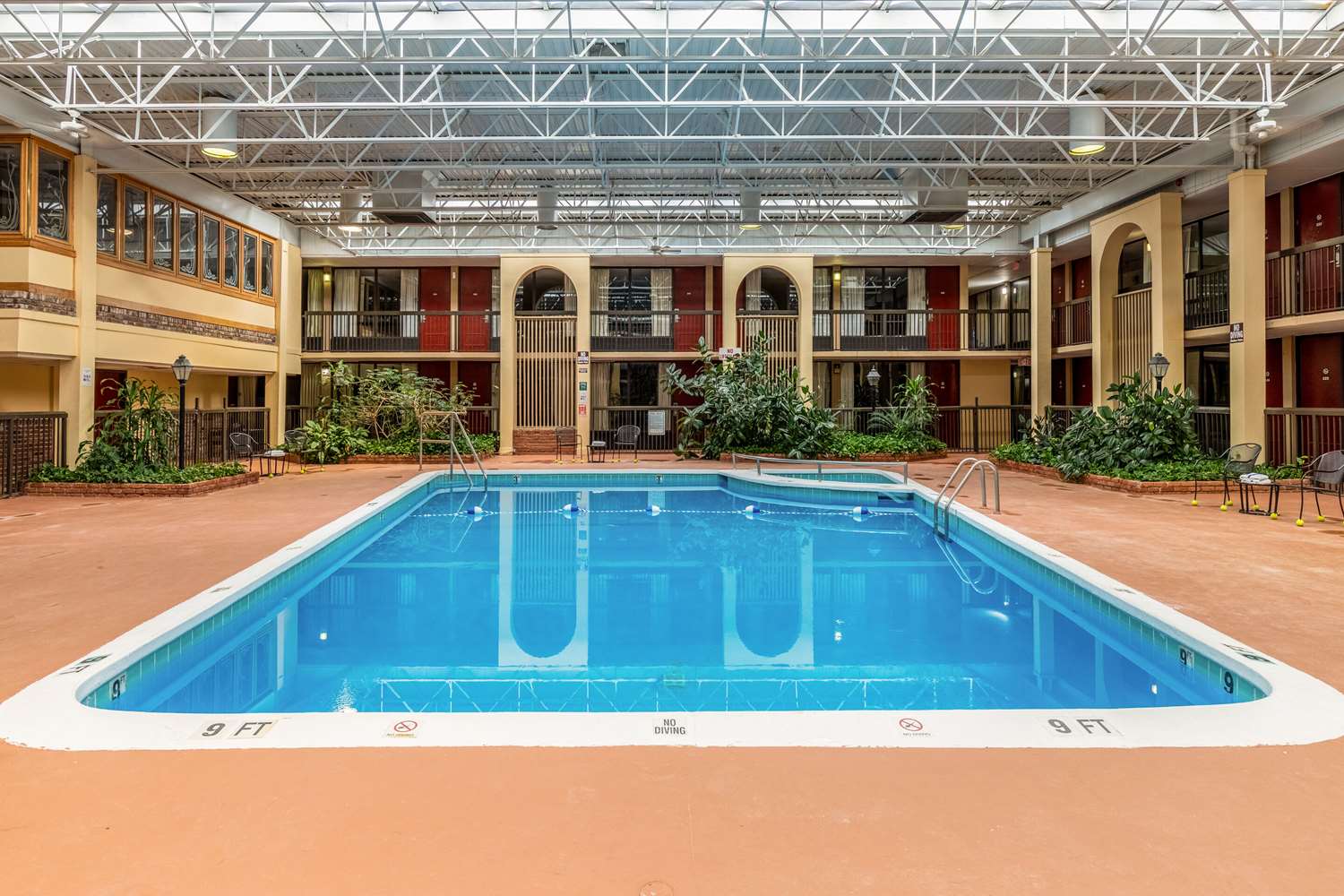 Quality Inn Newport TN 3/33
