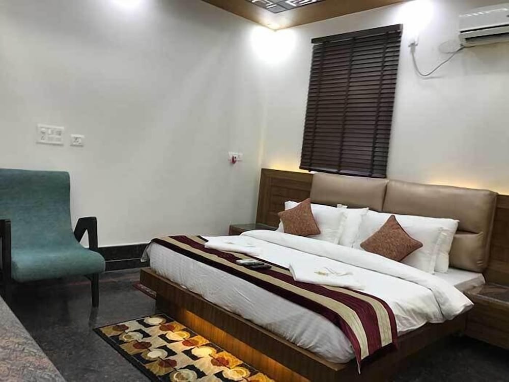 Hotel Stay At Green View 13/47