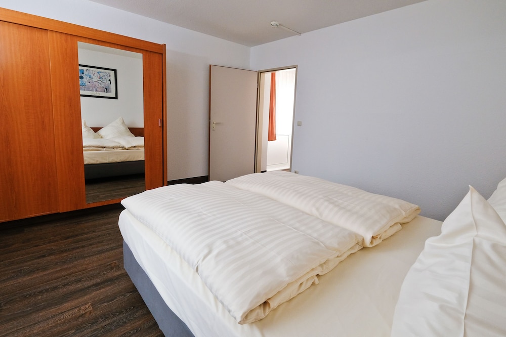 Apart Hotel Studio 20km from Hannover 18/65