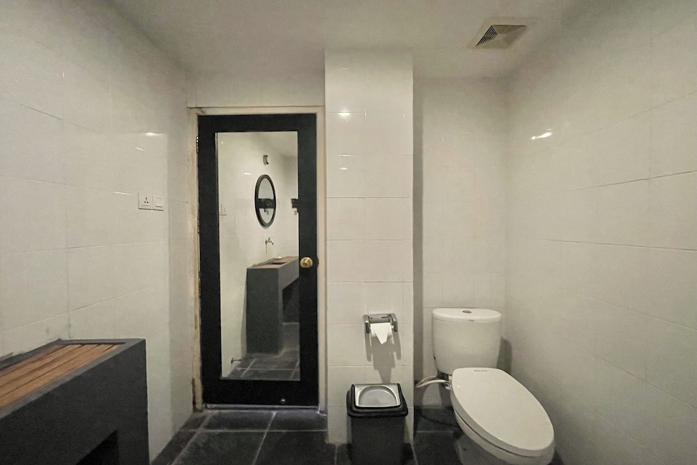 Taman Unique Hotel 44/50