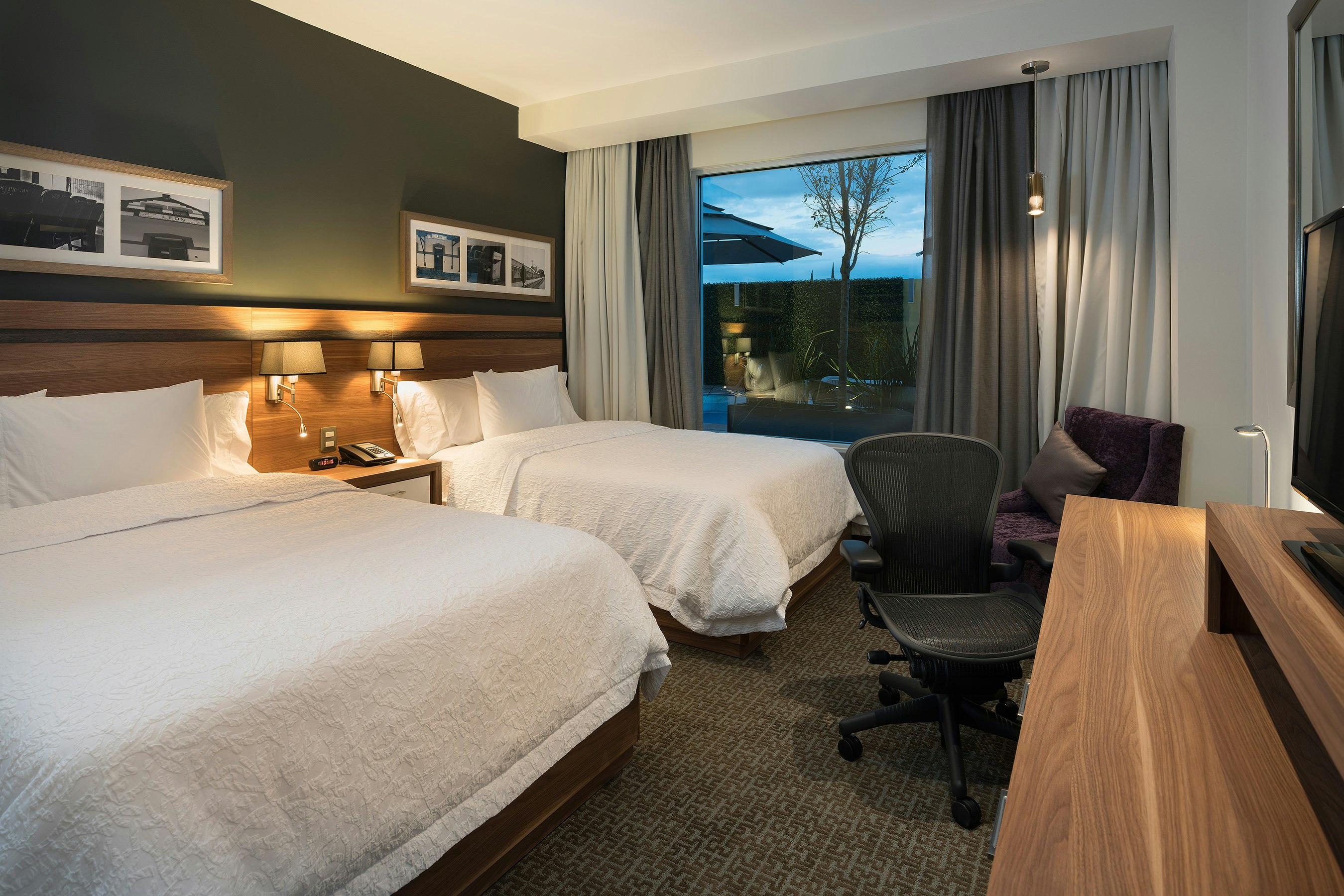 ROOM, 2 DOUBLE BEDS