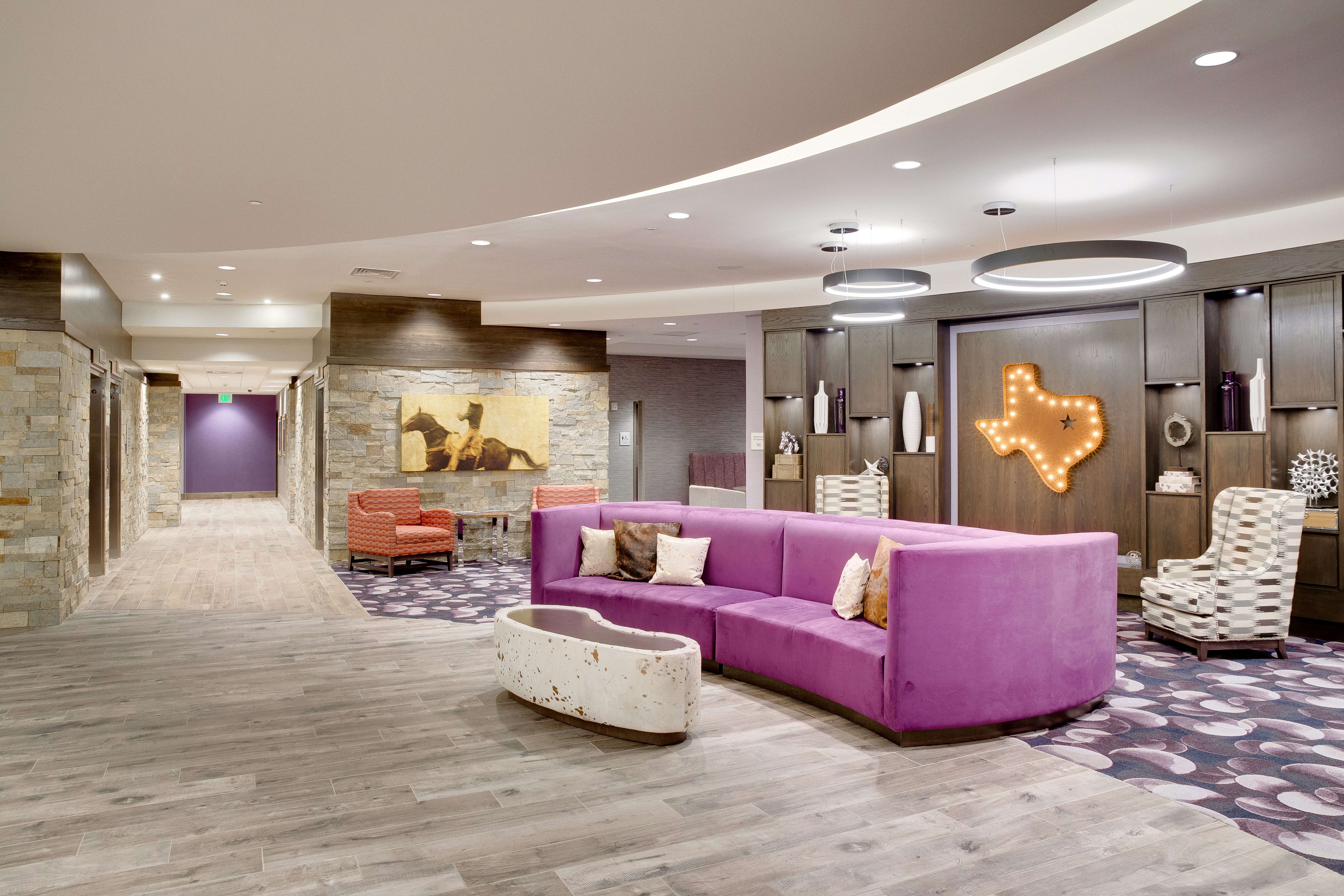 Hampton Inn and Suites Fort Worth Downtown, TX 36/58