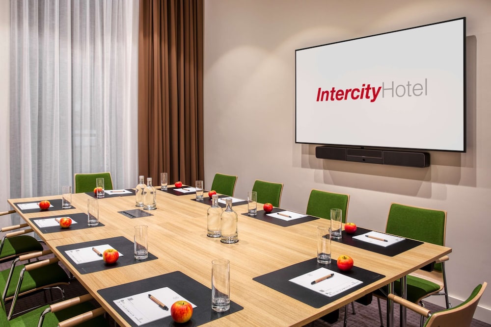IntercityHotel Berlin Airport BER Terminal 1+2 38/50