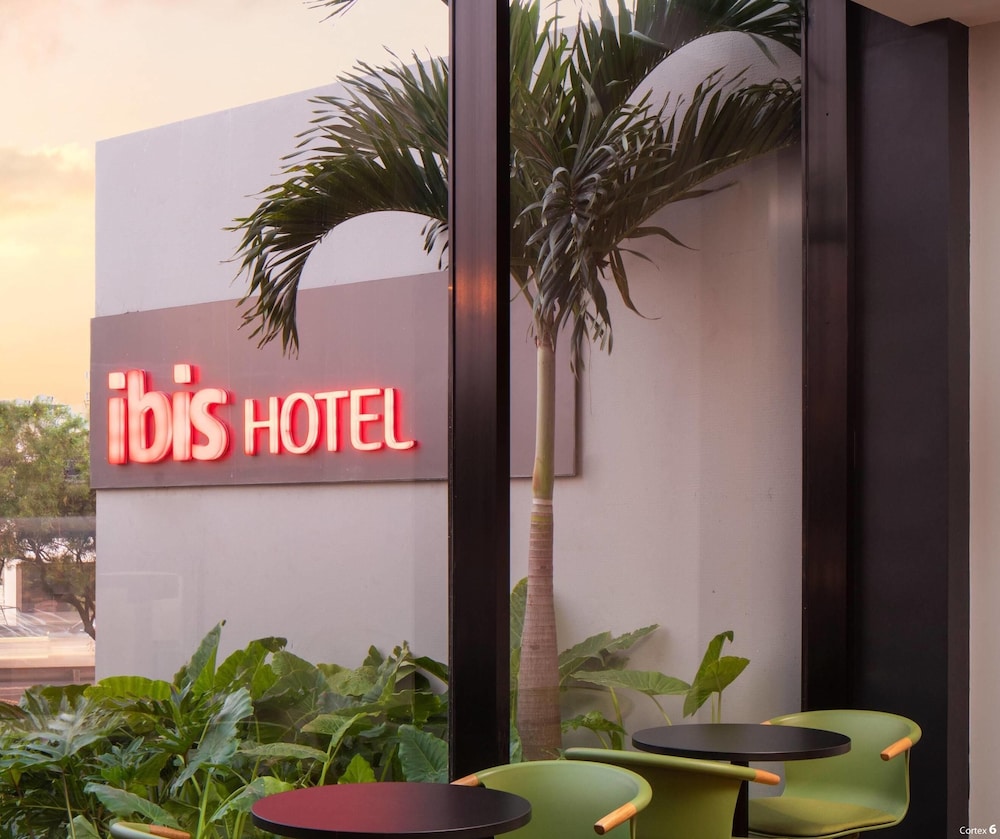 ibis Santa Cruz de la Sierra 3/50