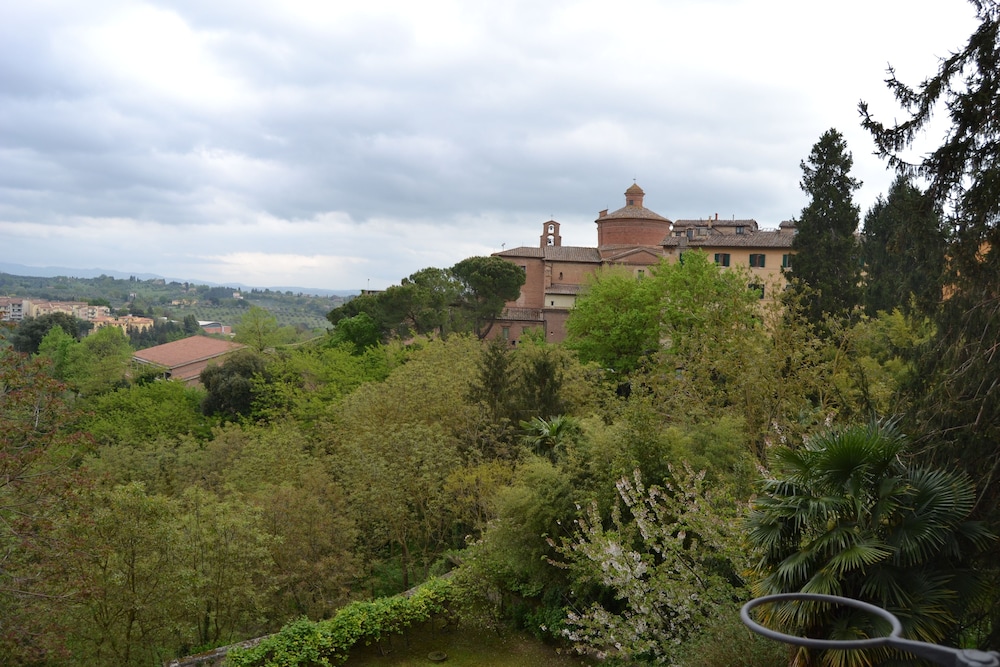 B&B Pantaneto Palazzo Bulgarini 34/42