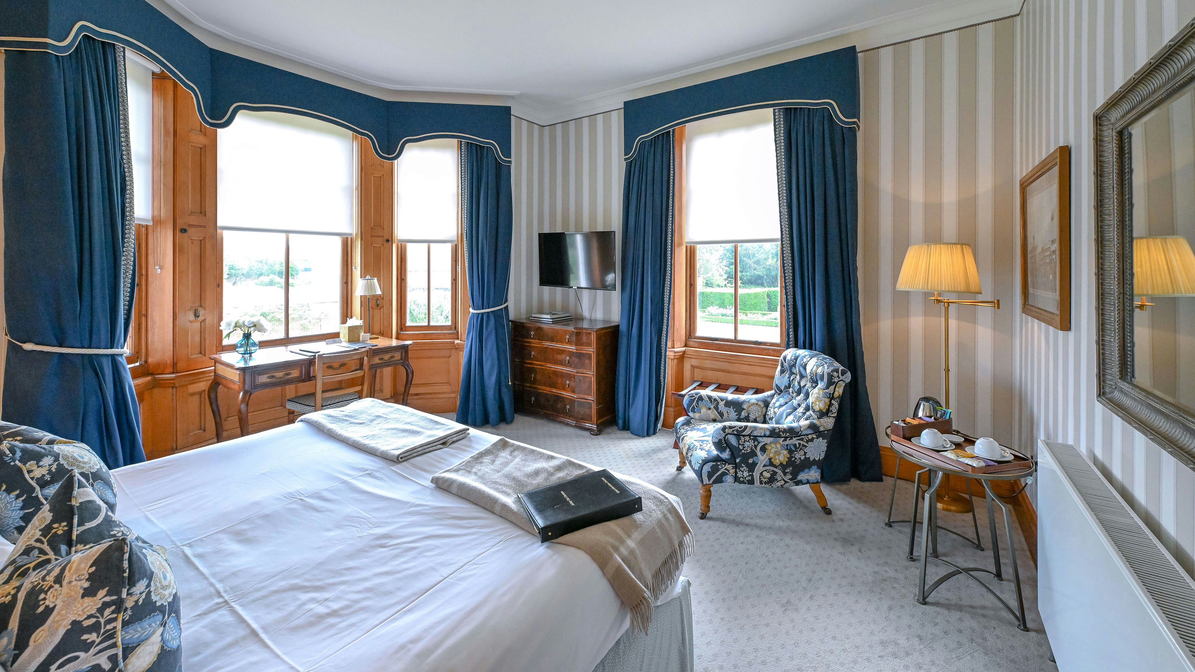 Jockey Club Rooms 2/33
