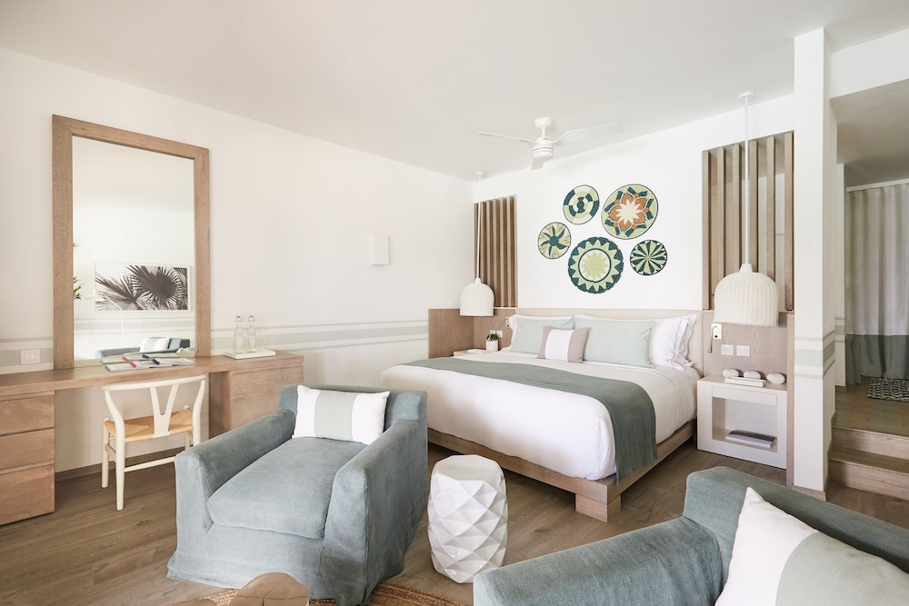 LUX Grand Gaube Resort and Villa 18/80