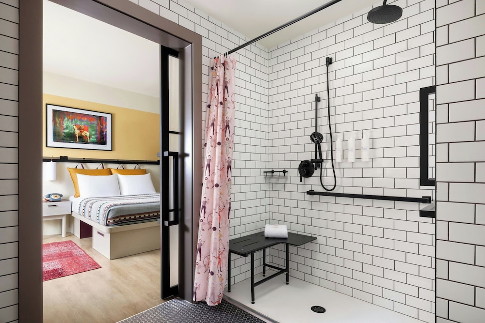 Moxy Allentown Downtown 42/42