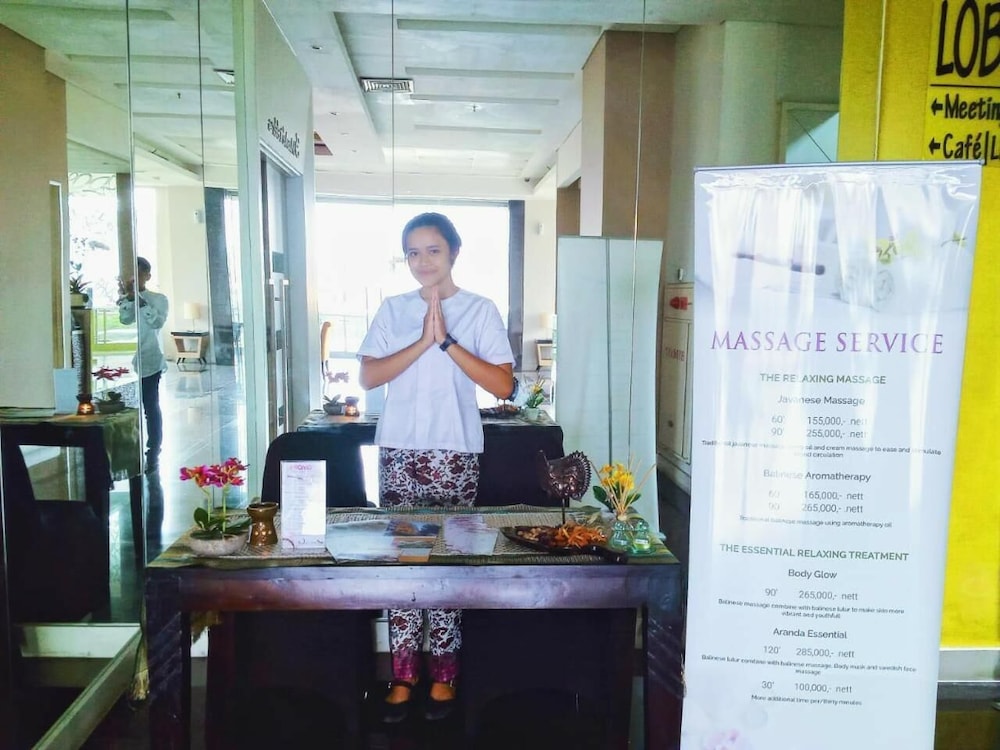Royal City Hotel 3/55