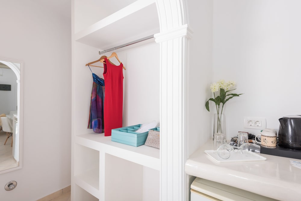 Anezina Villas 48/50