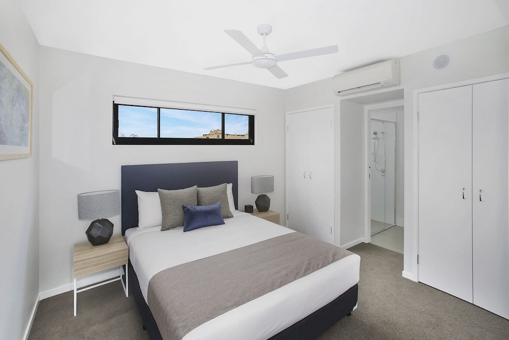 2 BEDROOMS, APARTMENT