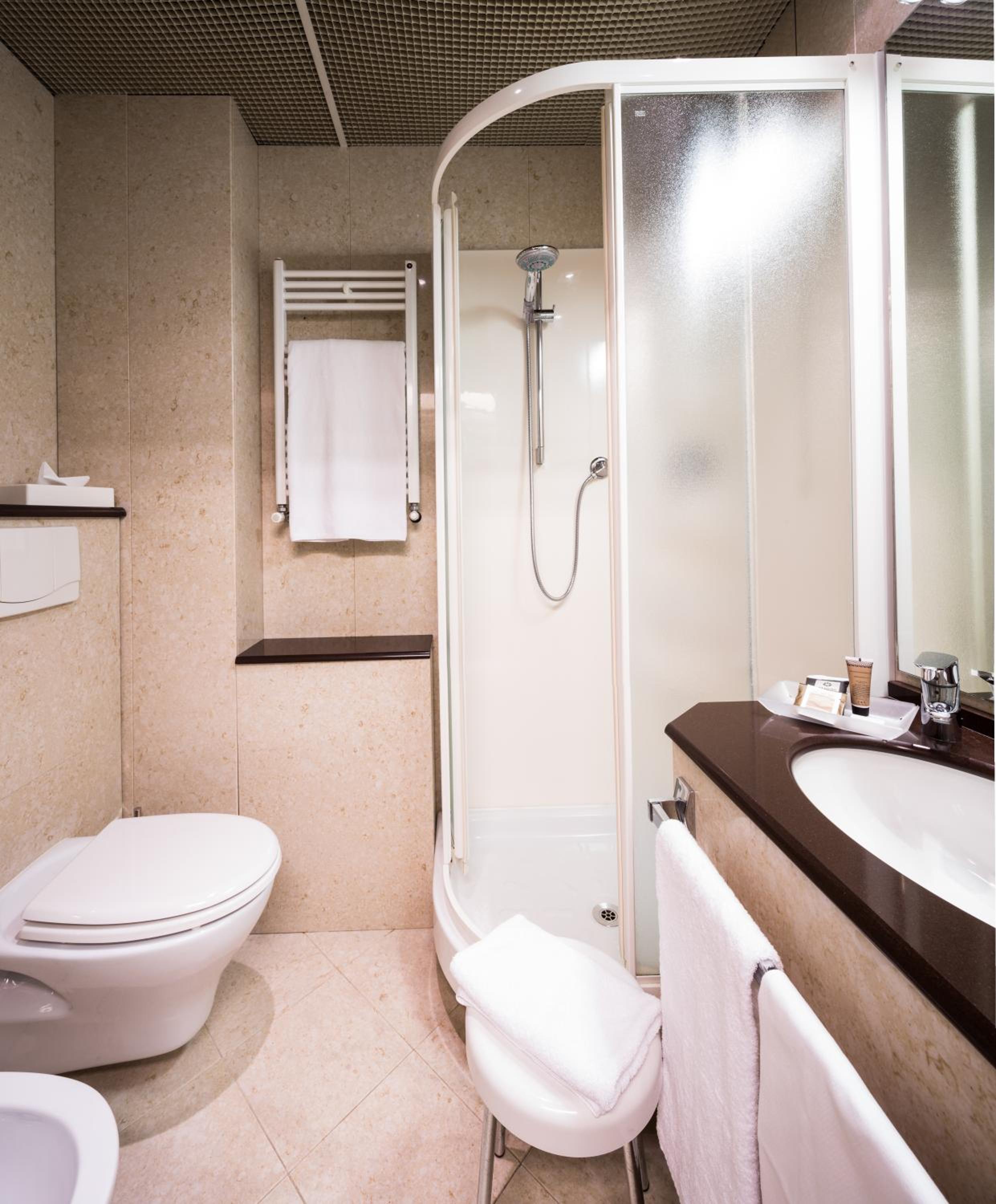 Smart, 2 Double Beds، Antares Hotel Concorde 10/10