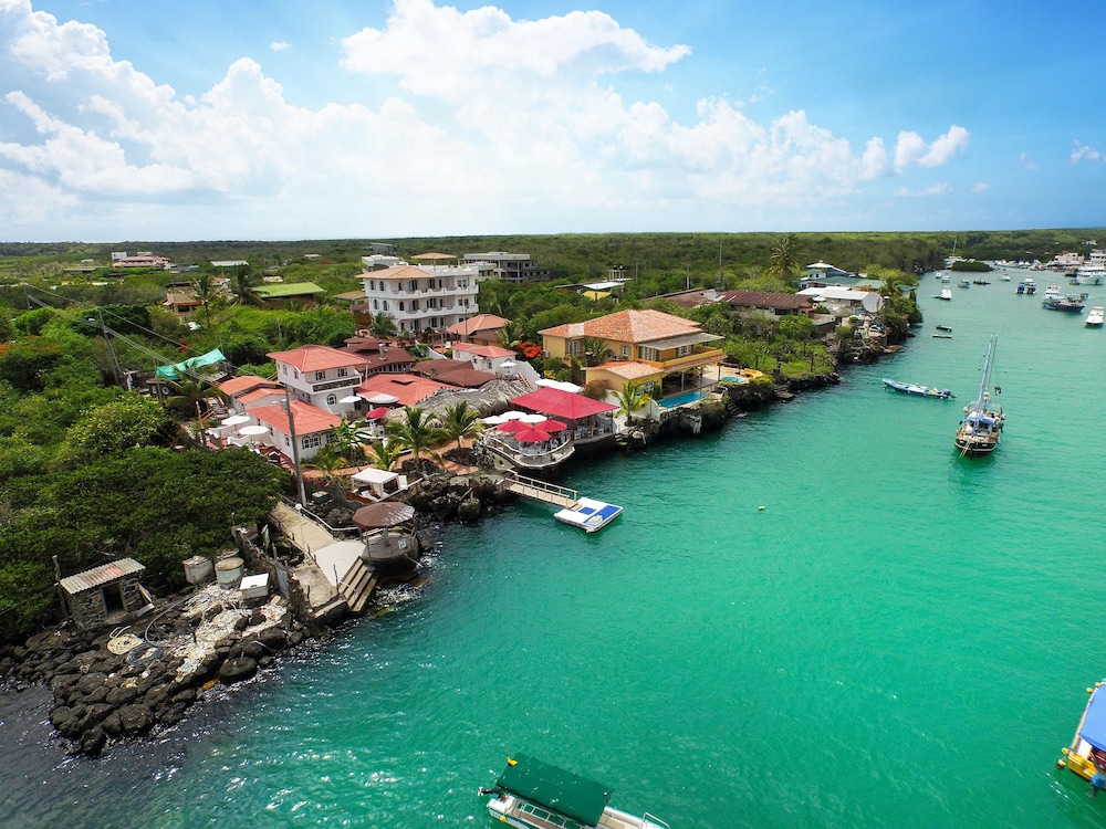 Angermeyer Waterfront Inn 44/47