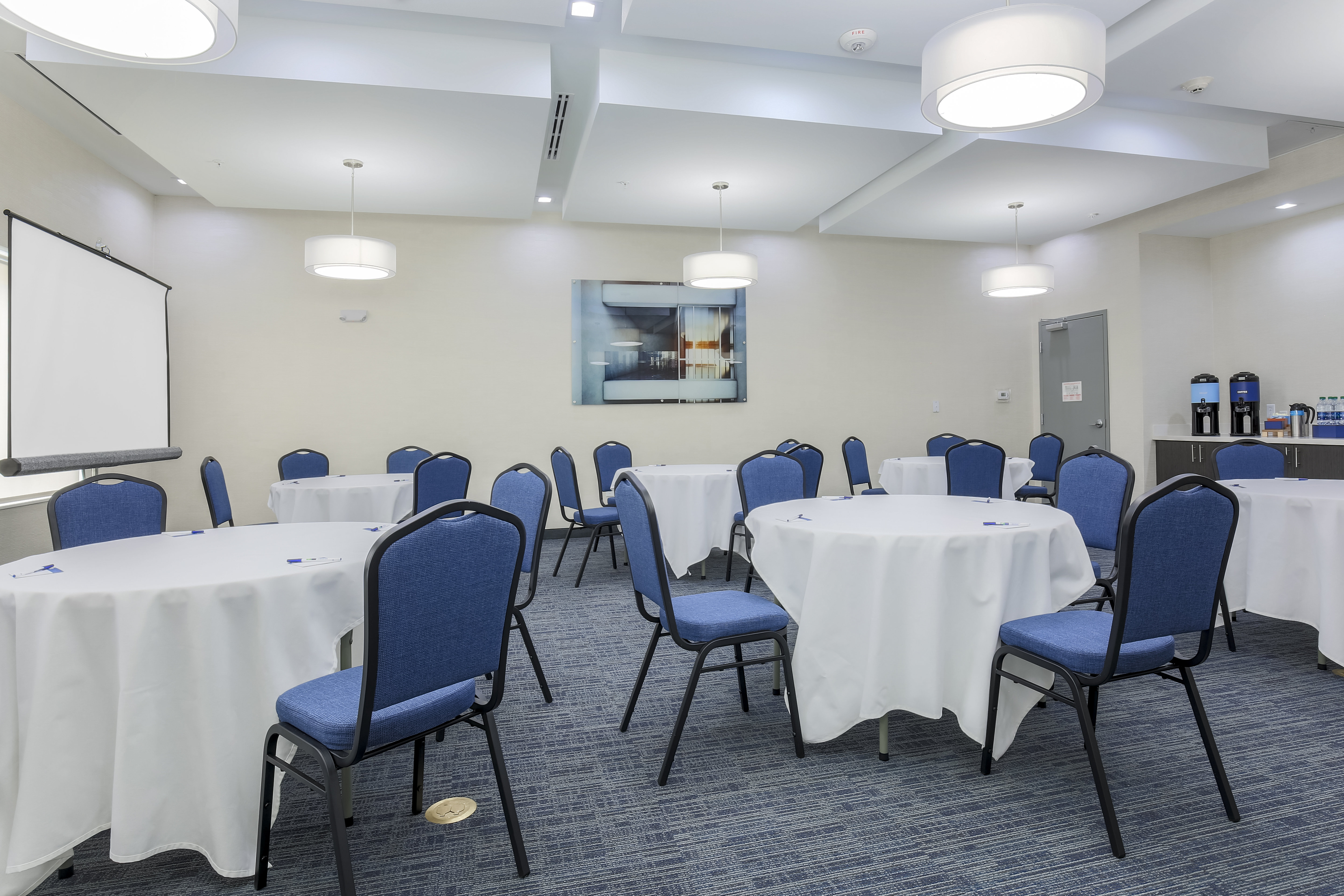 Holiday Inn Express Suites Houston Se Airport Area 61/71