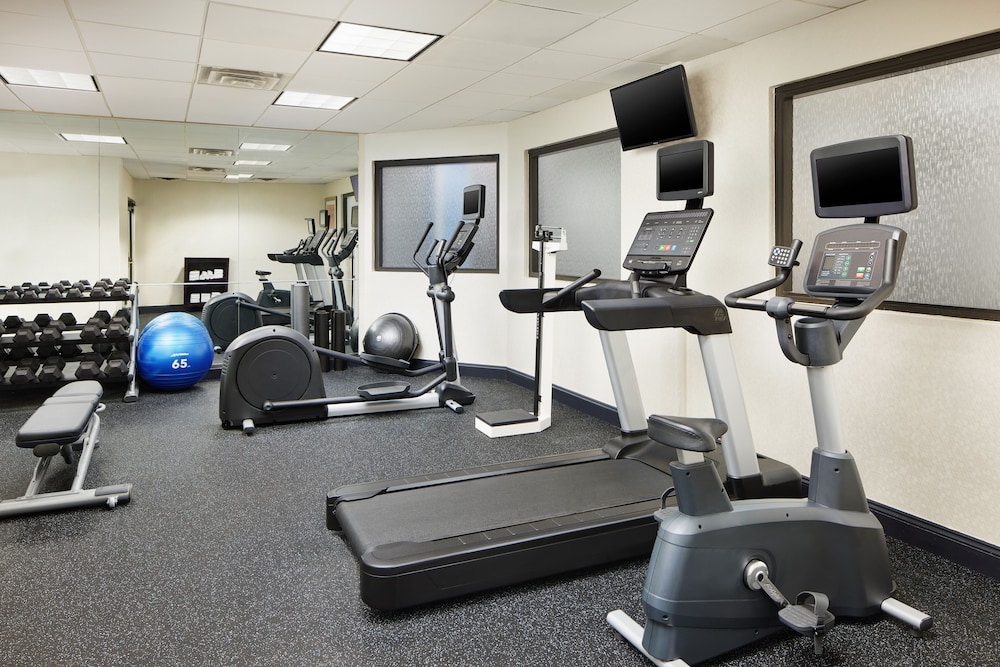 Holiday Inn Express & Suites Jacksonville SE- Med Ctr Area 30/55