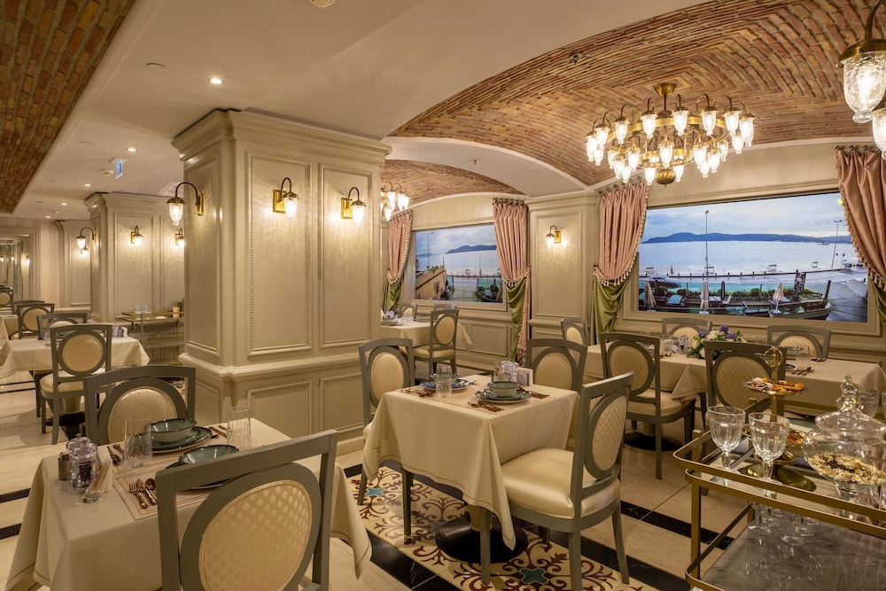 Mfb My Finest Bosphorus Hotel Tarabya 51/60