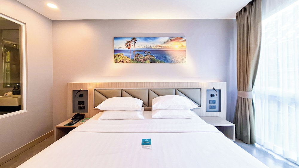 غرفة قياسية بسرير كينج، Clarian Hotel Beach Patong 4/10