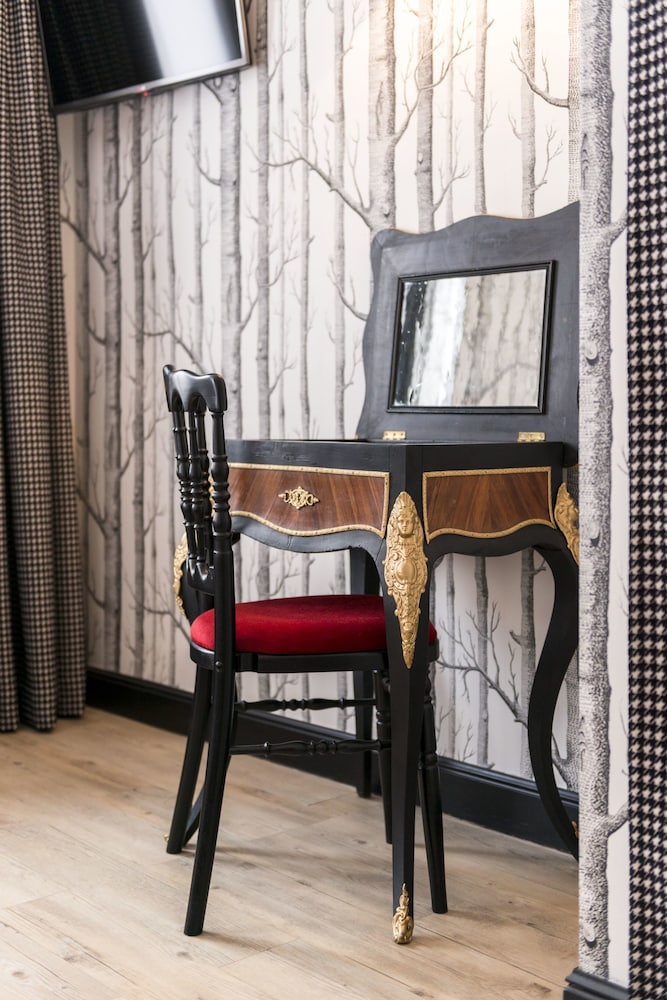 Hotel Sacha 36/49
