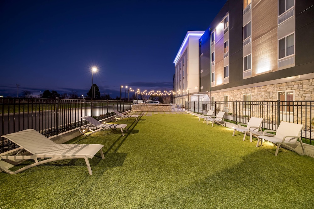 Everhome Suites Rochester Greece 43/50