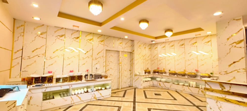 SUN HOTEL AGRA 30/50