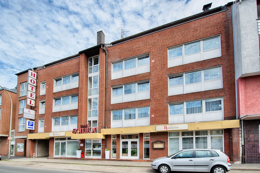 Hotel Senator 4/50