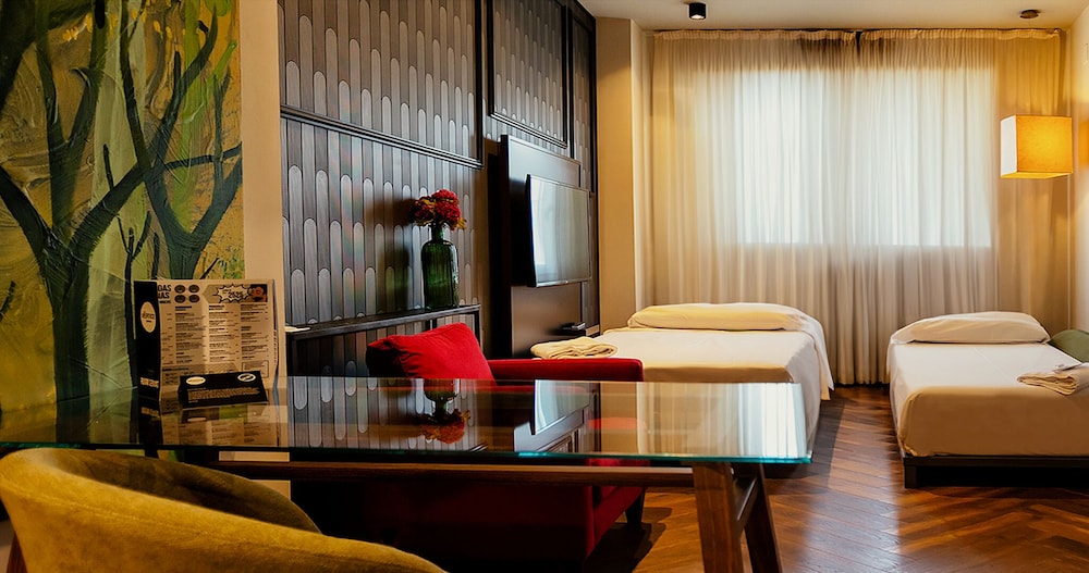 غرفة عائلية رباعية، Hotel Vertice Aljarafe 7/10