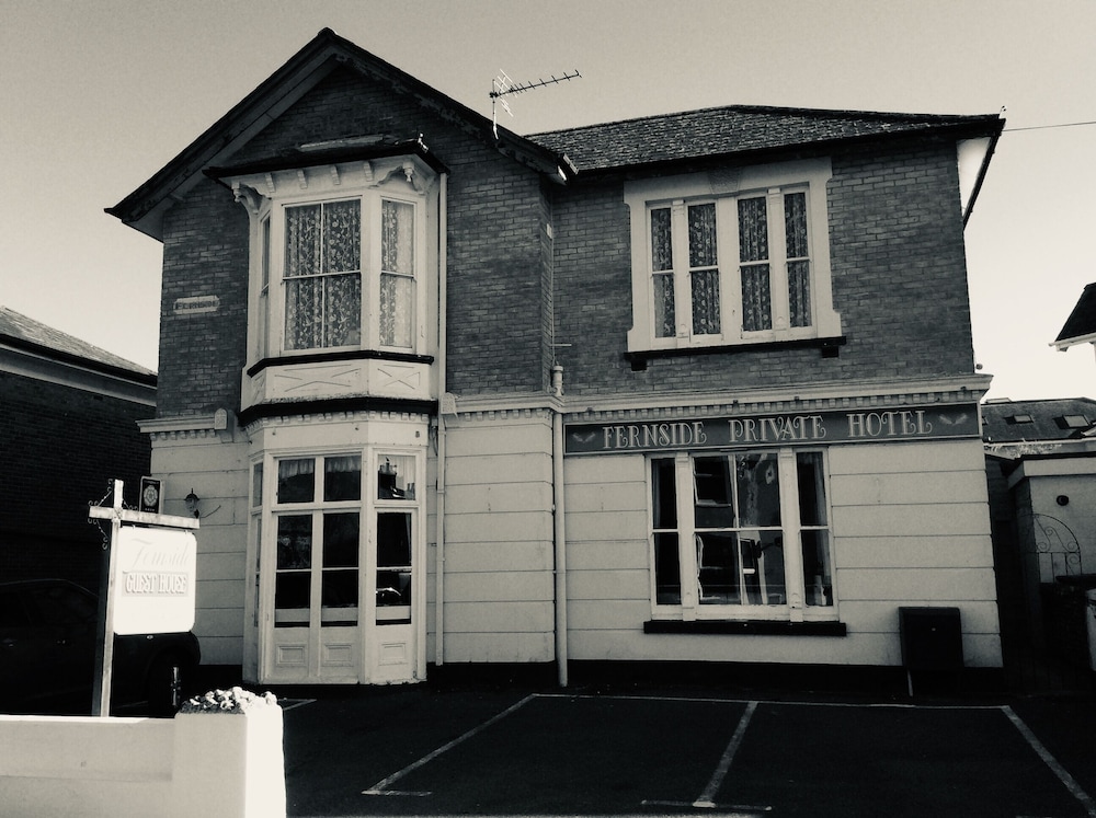 The Fernside 1/28