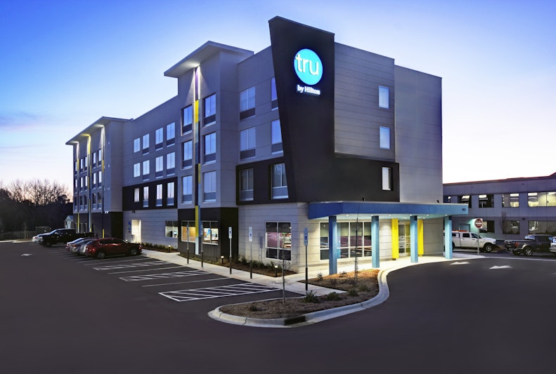 Tru By Hilton Burlington Nc 48/49