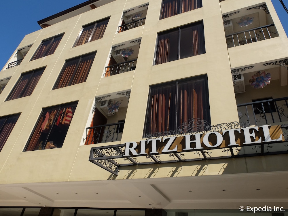 Ritz Hotel 2/49